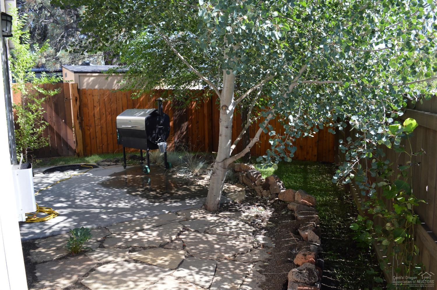 Larkspur - Residential Income