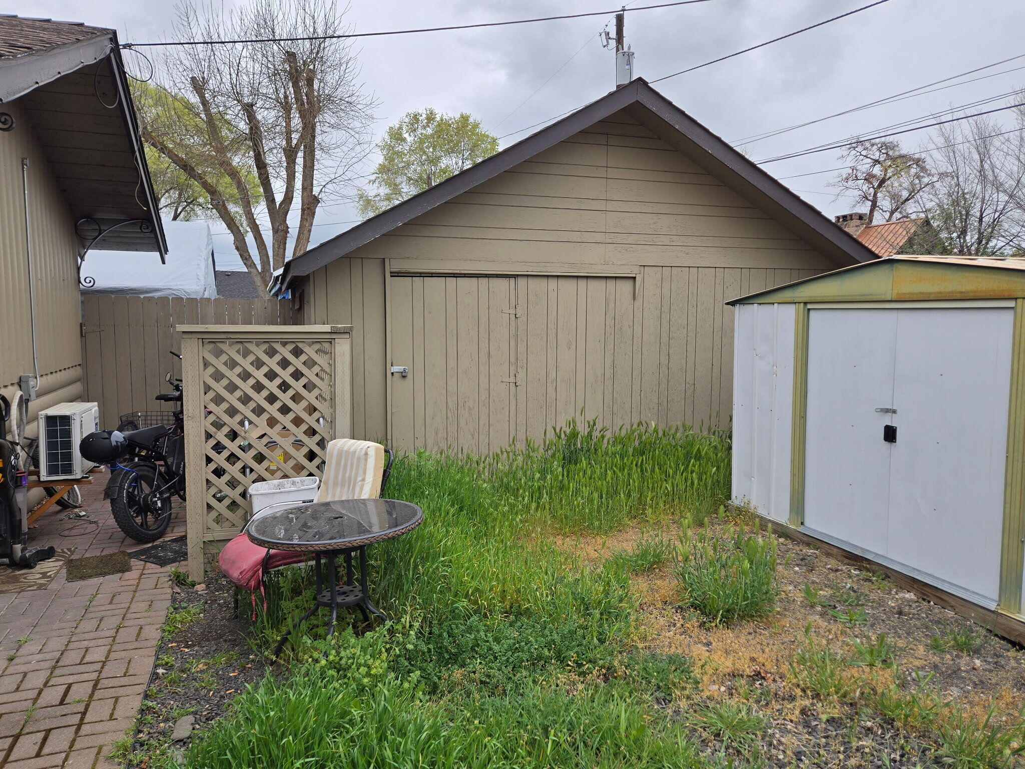 221 NE Idlewood Street