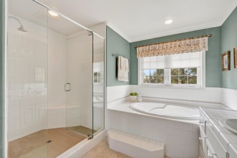 Tiny photo for 719 Widgeon Road, Redmond, OR 97756 (MLS # 220219270)