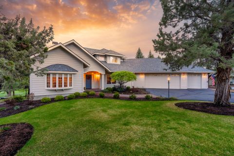 Tiny photo for 719 Widgeon Road, Redmond, OR 97756 (MLS # 220219270)
