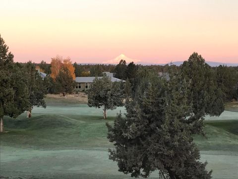 Tiny photo for 719 Widgeon Road, Redmond, OR 97756 (MLS # 220219270)