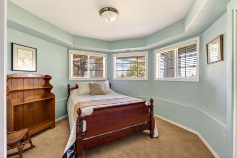 Tiny photo for 719 Widgeon Road, Redmond, OR 97756 (MLS # 220219270)