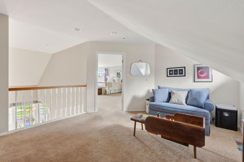 Tiny photo for 719 Widgeon Road, Redmond, OR 97756 (MLS # 220219270)