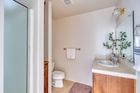 Tiny photo for 719 Widgeon Road, Redmond, OR 97756 (MLS # 220219270)