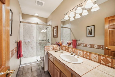 Tiny photo for 57944 Bunker Lane #4, Sunriver, OR 97707 (MLS # 220223367)