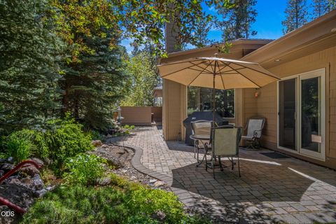 Tiny photo for 57944 Bunker Lane #4, Sunriver, OR 97707 (MLS # 220223367)