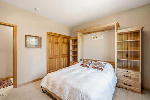 Tiny photo for 57944 Bunker Lane #4, Sunriver, OR 97707 (MLS # 220223367)