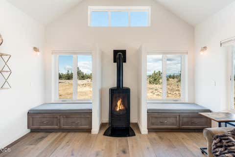 Tiny photo for 16418 SW Blue Jay Road, Terrebonne, OR 97760 (MLS # 220223248)