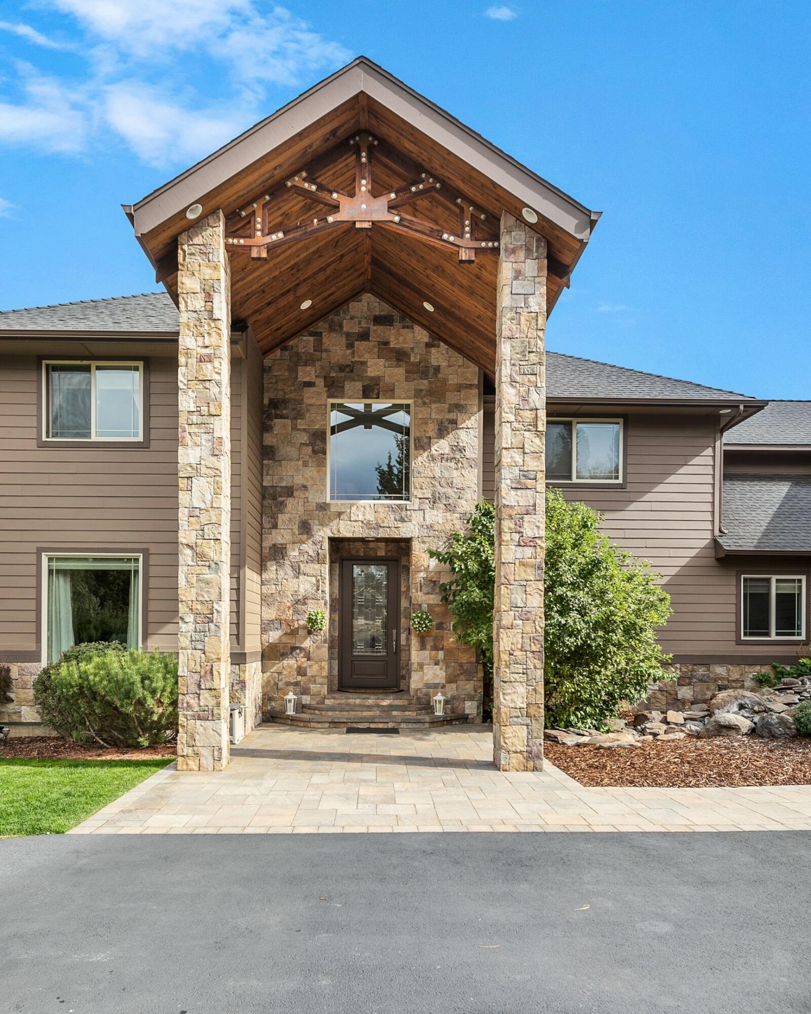 Eagle Crest - Residential