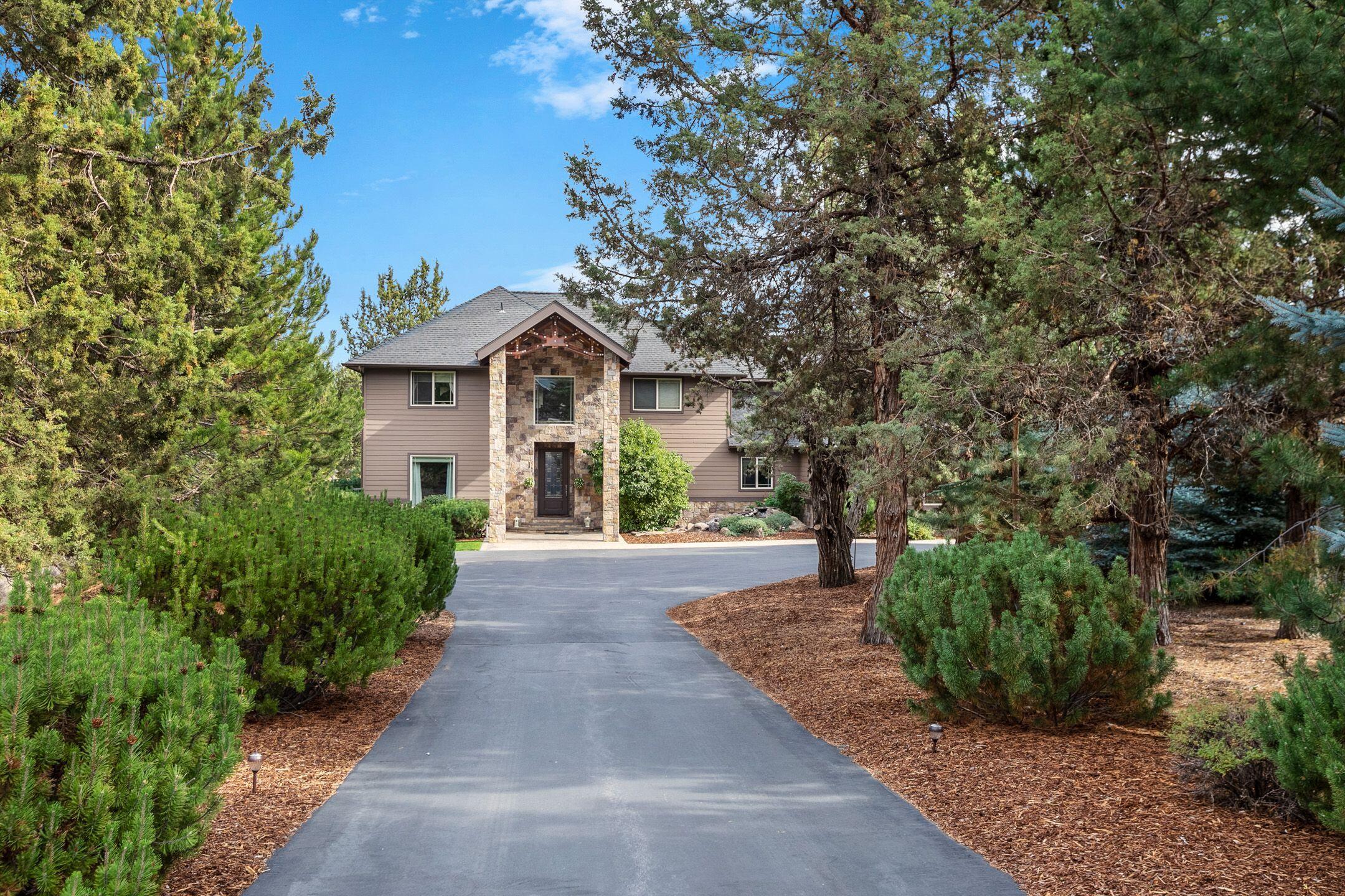 Eagle Crest - Residential