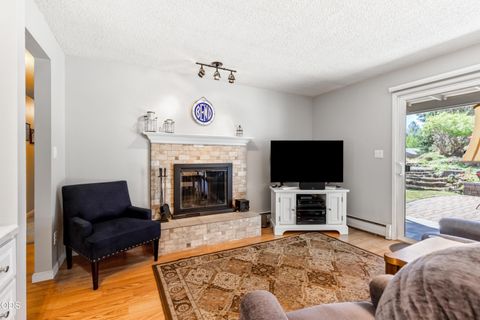Tiny photo for 709 NE Lafayette Avenue, Bend, OR 97701 (MLS # 220224006)