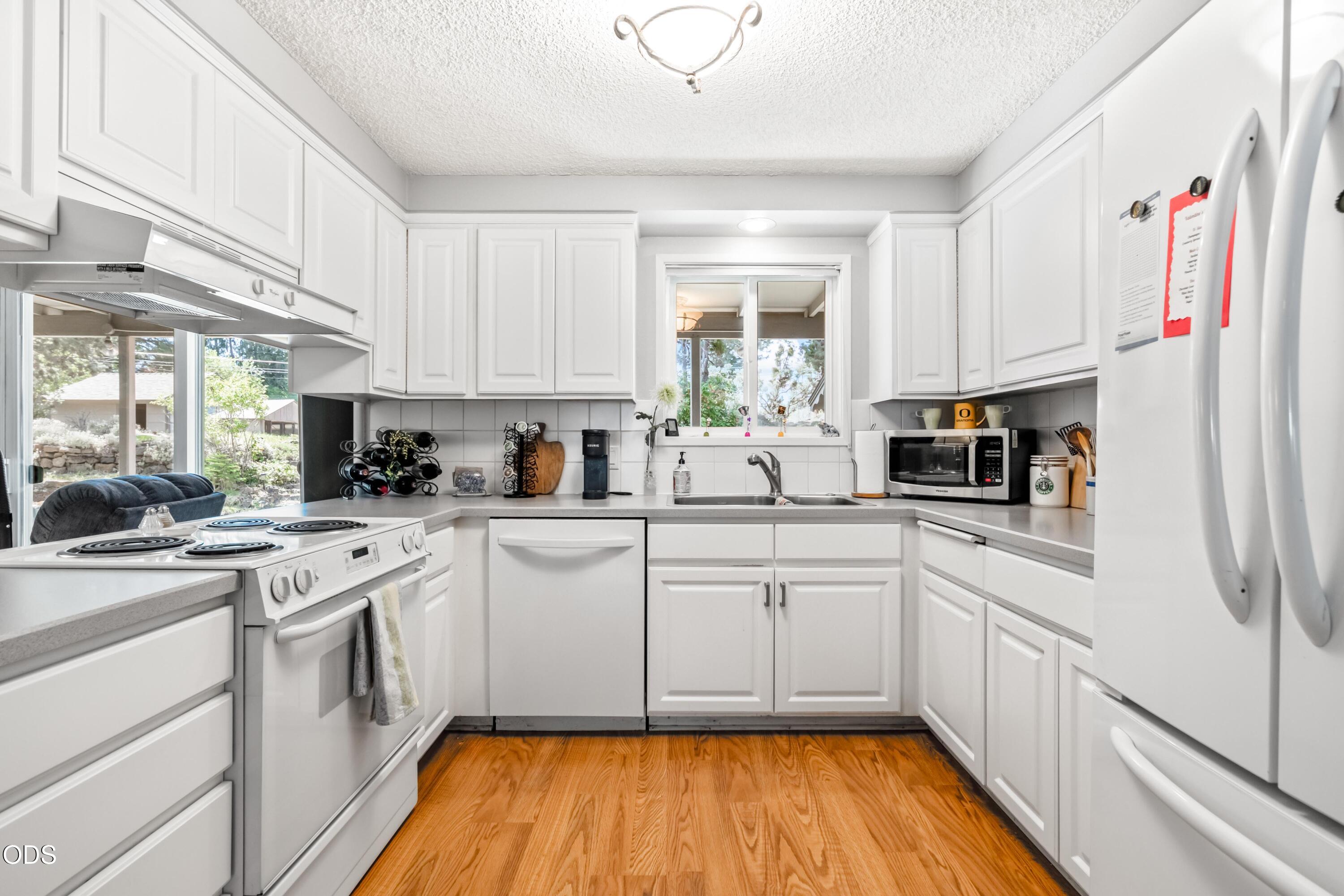 709 NE Lafayette Avenue