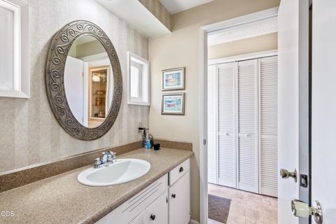 Tiny photo for 709 NE Lafayette Avenue, Bend, OR 97701 (MLS # 220224006)