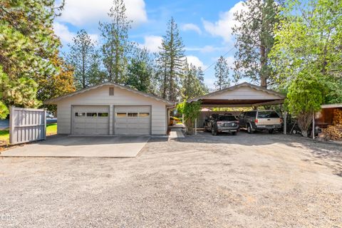 Tiny photo for 709 NE Lafayette Avenue, Bend, OR 97701 (MLS # 220224006)