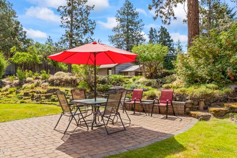 Tiny photo for 709 NE Lafayette Avenue, Bend, OR 97701 (MLS # 220224006)