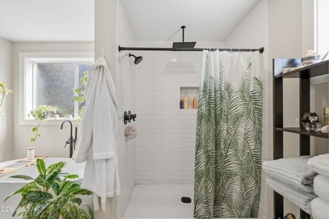 Tiny photo for 2059 SE 176th Avenue, Portland, OR 97233 (MLS # 220223489)