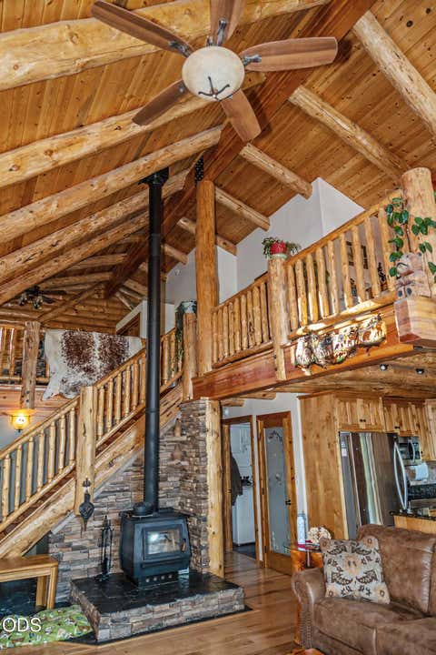 Tiny photo for 28333 Yonna Wood Road, Bonanza, OR 97623 (MLS # 220223331)