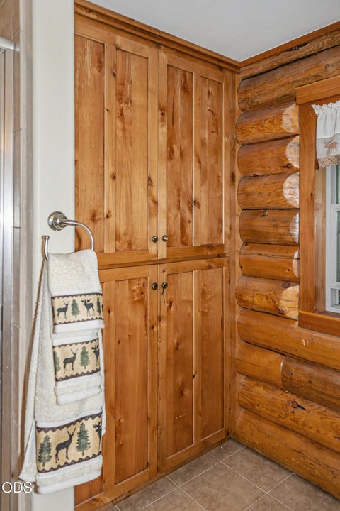 Tiny photo for 28333 Yonna Wood Road, Bonanza, OR 97623 (MLS # 220223331)