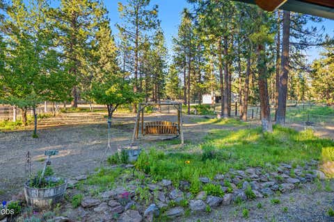 Tiny photo for 28333 Yonna Wood Road, Bonanza, OR 97623 (MLS # 220223331)