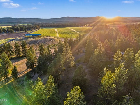 Tiny photo for 28333 Yonna Wood Road, Bonanza, OR 97623 (MLS # 220223331)