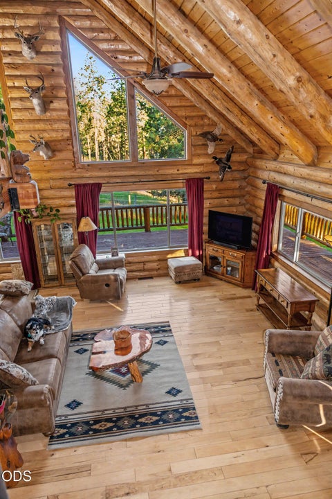 Tiny photo for 28333 Yonna Wood Road, Bonanza, OR 97623 (MLS # 220223331)