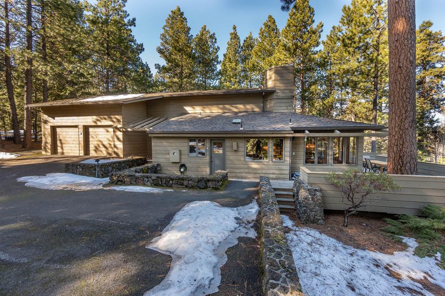 Spring Home #28. Welcome to this open plan, light-filled Black Butte Ranch home. Ideally located in quiet Spring Home section. Overlooks the meadow with stunning views of Mt. Jefferson & Black Butte. Minutes to Paulina pool and tennis. Walk or bike to Lakeside and Glaze Meadow Centers. Extensive remodel completed in 2019. All new kitchen & appliances; all new bathrooms. Main level primary bedroom with ensuite bathroom and walk-in closet. Second story offers three bedrooms, full bath & bonus room. Spacious garage and ping pong room. Wrap around deck provides ample space to entertain and enjoy the view. Come see for yourself!