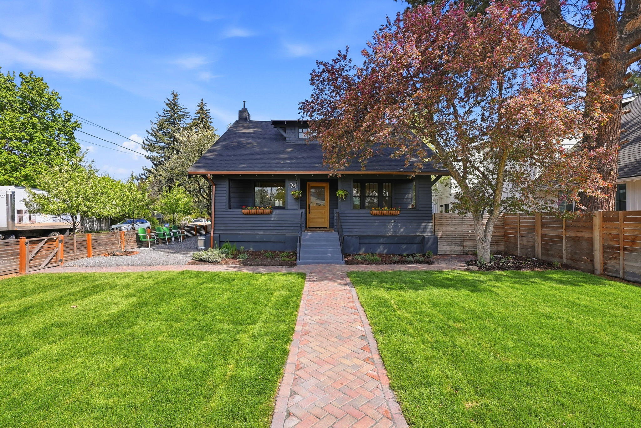 94 NW Portland Avenue