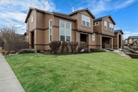 935 SW Chamberlain Street Bend OR 97702