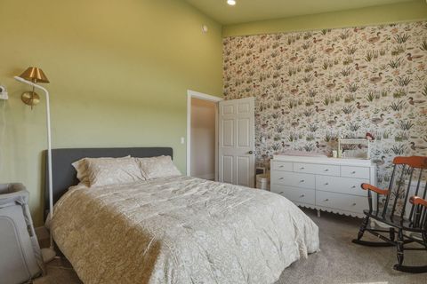 Tiny photo for 65225 Gerking Market Road, Bend, OR 97703 (MLS # 220220004)