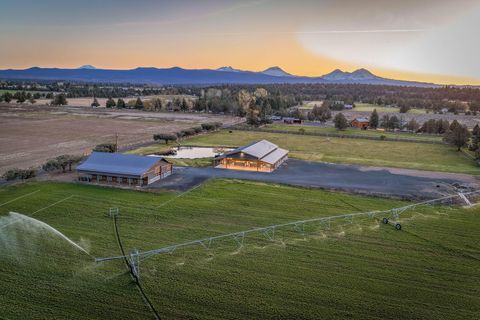 Photo of 65225 Gerking Market Road, Bend, OR 97703 (MLS # 220220004)