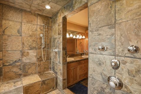 Tiny photo for 65225 Gerking Market Road, Bend, OR 97703 (MLS # 220220004)