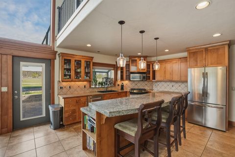 Tiny photo for 65225 Gerking Market Road, Bend, OR 97703 (MLS # 220220004)
