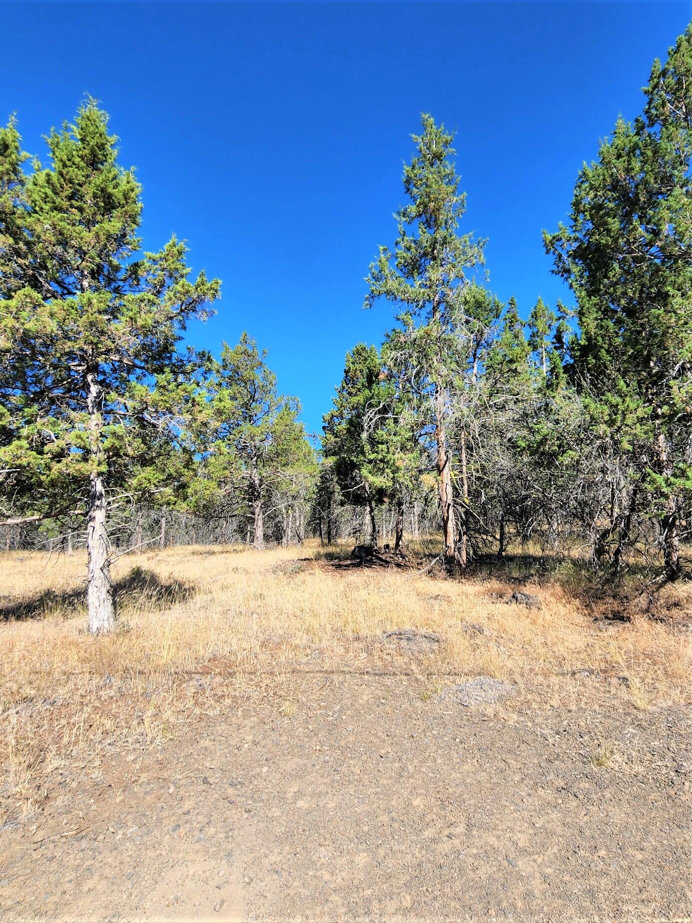 Round Lake Estates - Land