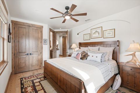 Tiny photo for 310 Pierce Road, Medford, OR 97504 (MLS # 220219835)