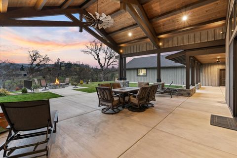 Tiny photo for 310 Pierce Road, Medford, OR 97504 (MLS # 220219835)