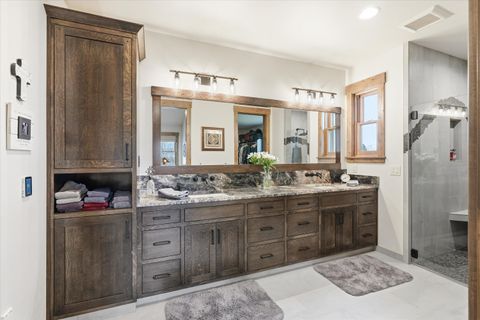 Tiny photo for 310 Pierce Road, Medford, OR 97504 (MLS # 220219835)