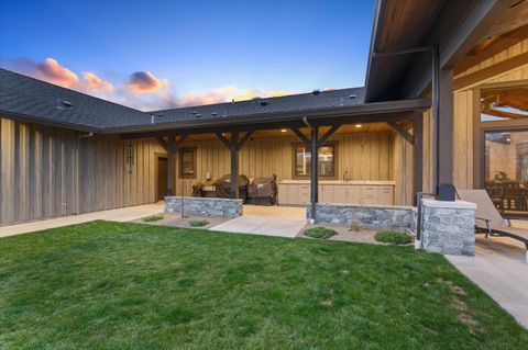 Tiny photo for 310 Pierce Road, Medford, OR 97504 (MLS # 220219835)