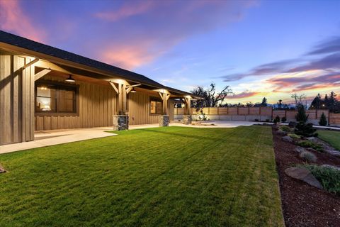 Tiny photo for 310 Pierce Road, Medford, OR 97504 (MLS # 220219835)