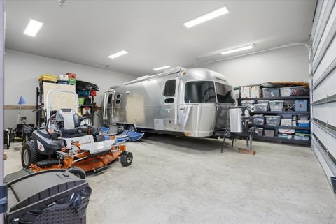 Tiny photo for 310 Pierce Road, Medford, OR 97504 (MLS # 220219835)