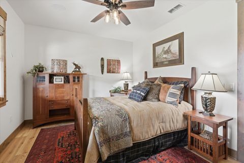 Tiny photo for 310 Pierce Road, Medford, OR 97504 (MLS # 220219835)