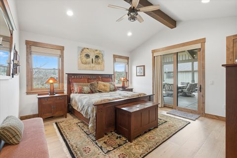 Tiny photo for 310 Pierce Road, Medford, OR 97504 (MLS # 220219835)