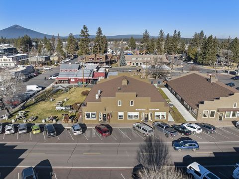 352 E Hood Avenue 352 East Hood St. Sisters Oreg Sisters OR 97759