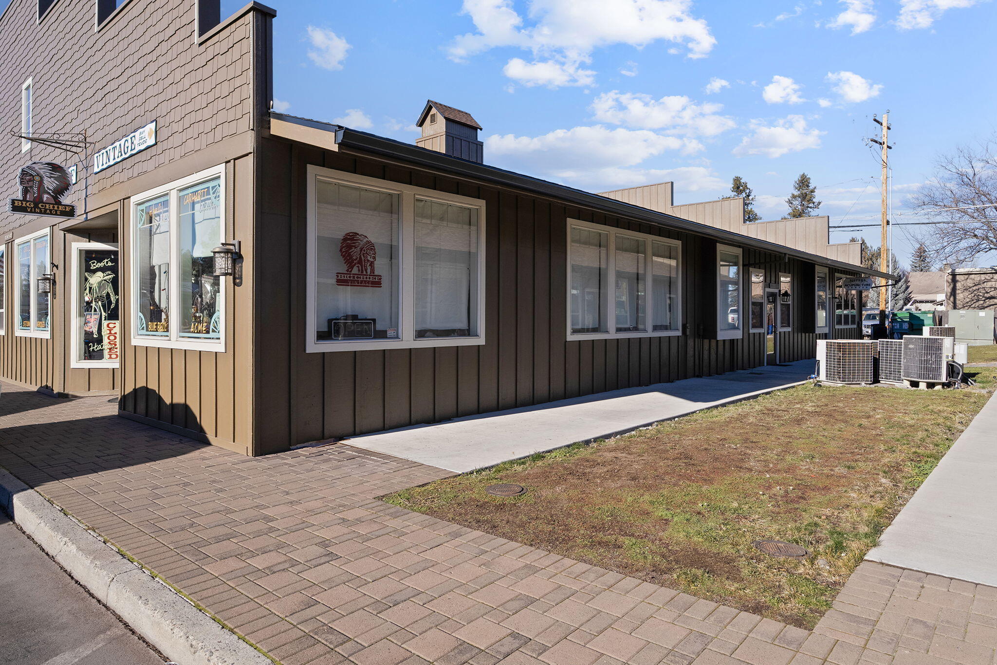 352 E Hood Avenue 352 East Hood St. Sisters Oreg