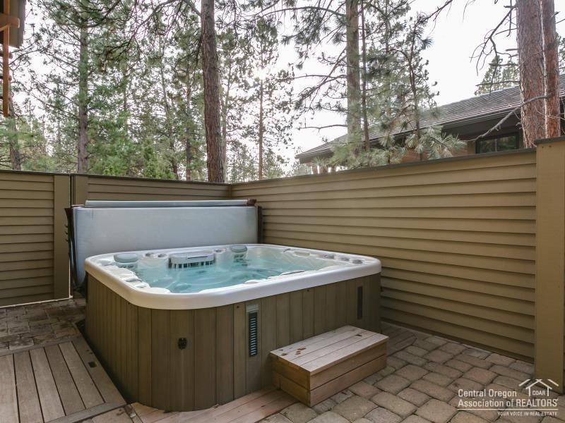 Broken Top - Residential