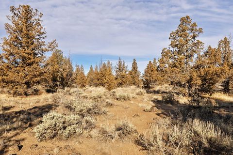 Tiny photo for 6633 NW Tetherow Road, Redmond, OR 97756 (MLS # 220213086)