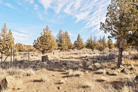 Tiny photo for 6633 NW Tetherow Road, Redmond, OR 97756 (MLS # 220213086)