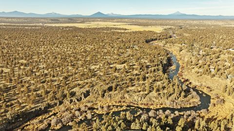 Tiny photo for 6633 NW Tetherow Road, Redmond, OR 97756 (MLS # 220213086)