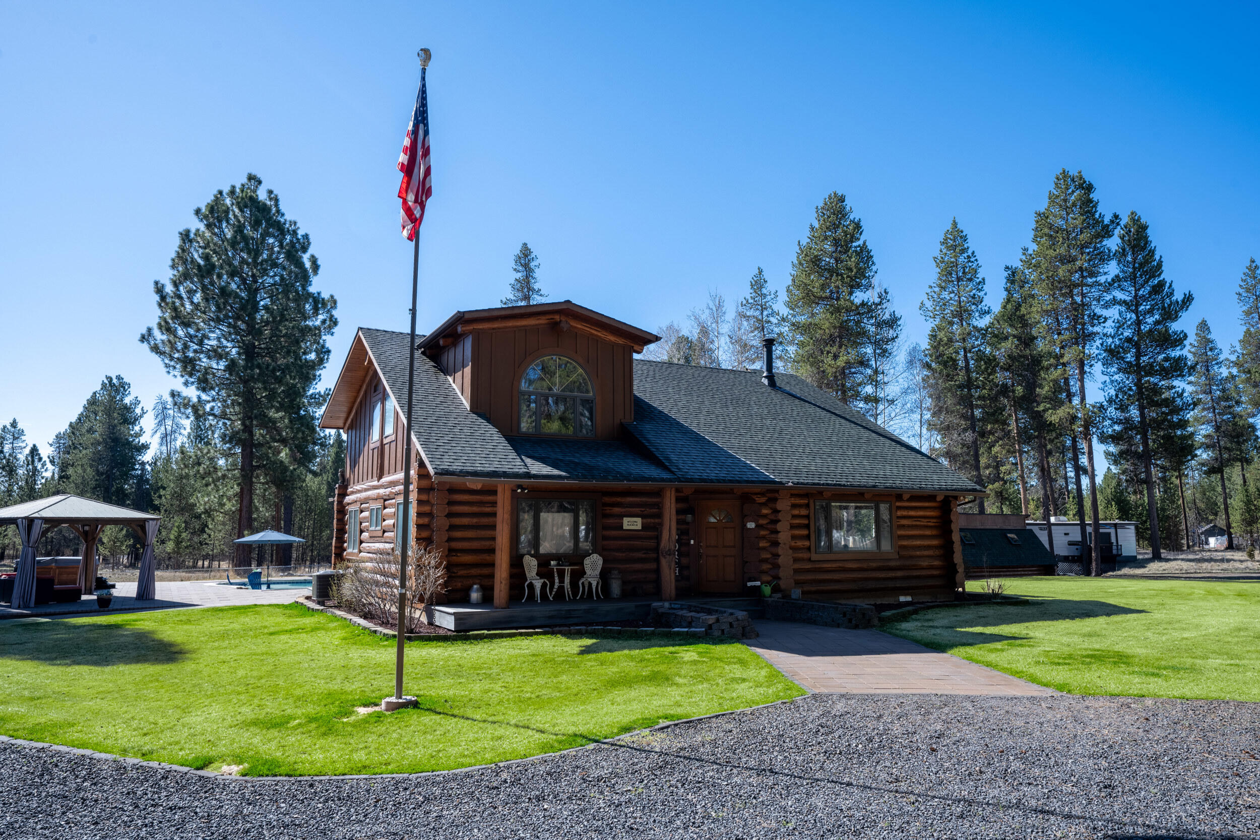 17325 Lodgepole Lane