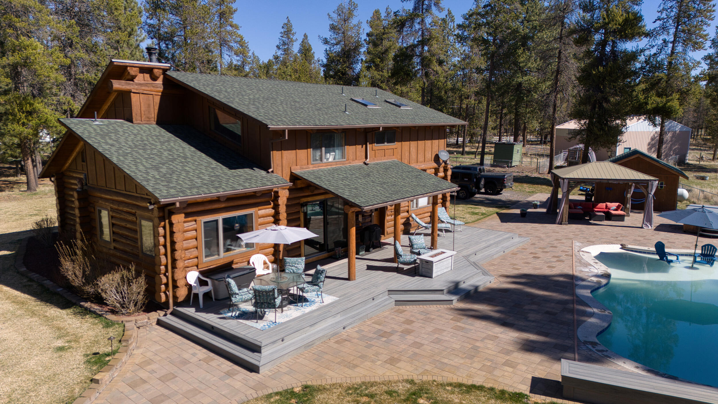 17325 Lodgepole Lane