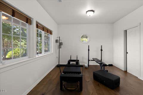 Tiny photo for 1553 Devonshire Place, Medford, OR 97504 (MLS # 220227241)